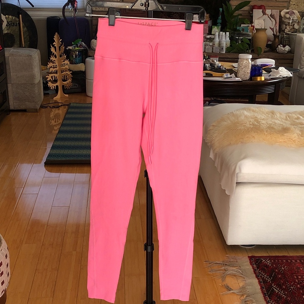 L-SPACE Vibrant Pink Active Wear Leggings